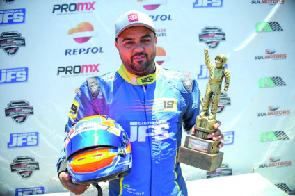 Marcos Fernandes foi o melhor cascavelense no sul-Brasileiro de Kart, com o terceiro lugar na categoria F-4 Sênior
Crédito: Tiago Guedes
