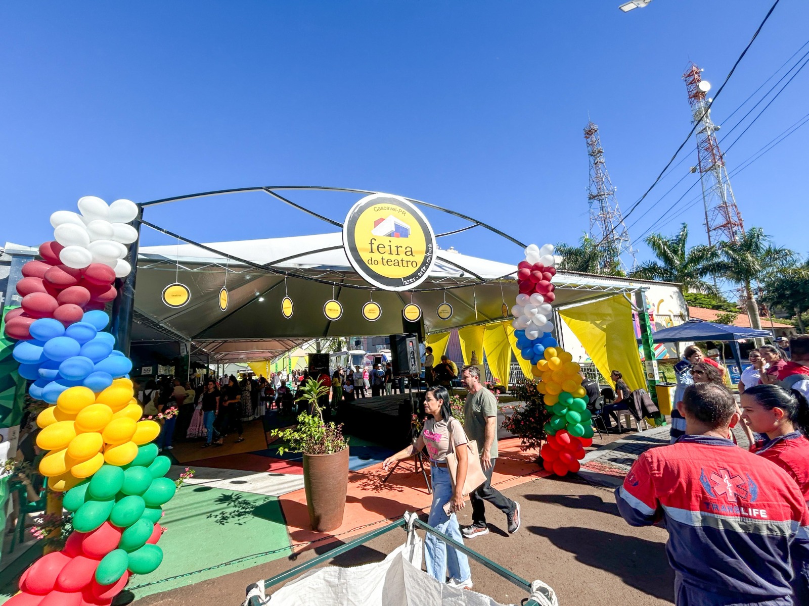 Feira do Teatro proporciona um "domingo diferente" às famílias