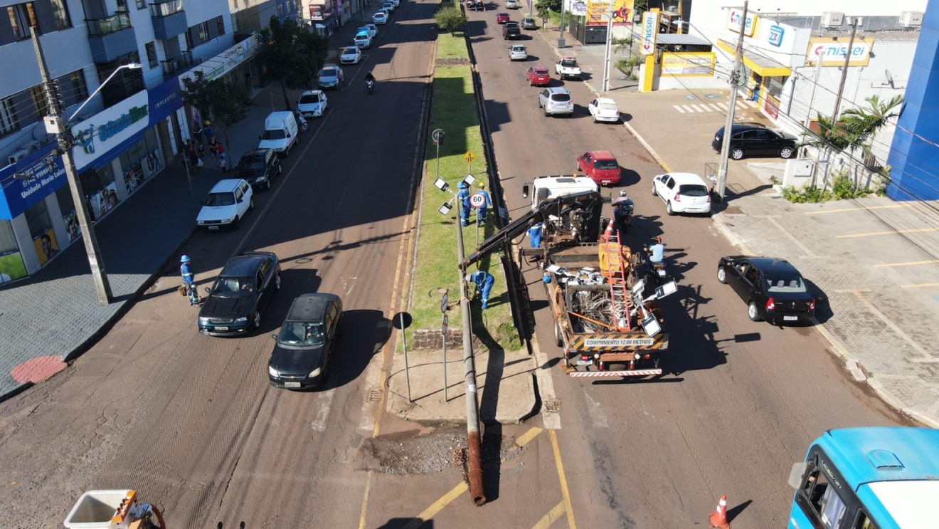 Obras na Avenida Carlos Gomes