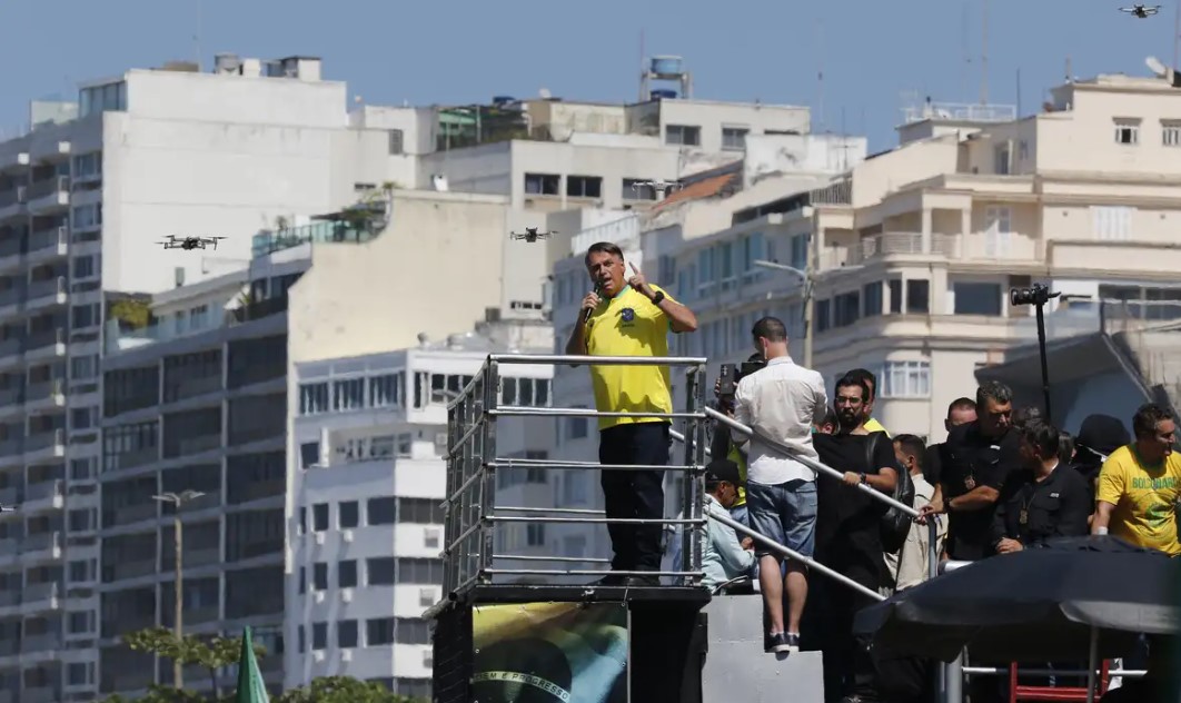 Aliados de Bolsonaro fazem ato político no Rio de Janeiro