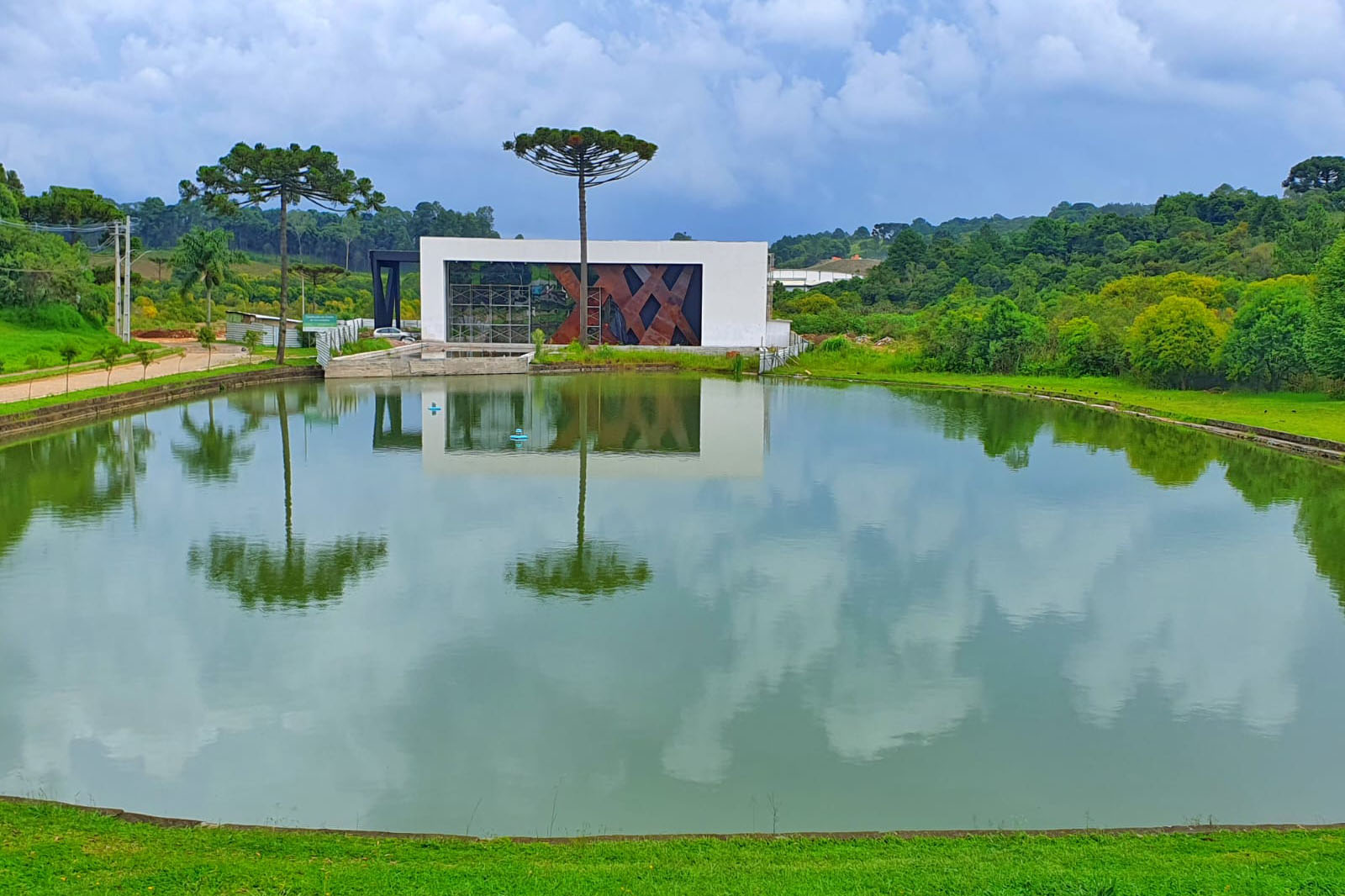 Após a conclusão das visitas técnicas, essas barragens serão classificadas quanto à Categoria de Risco (CRI) e Dano Potencial Associado (DPA). - Foto IAT