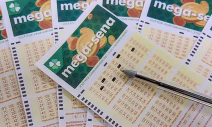 Mega-sena acumula e próximo sorteio será na terça-feira 
Crédito: Agência Brasil 