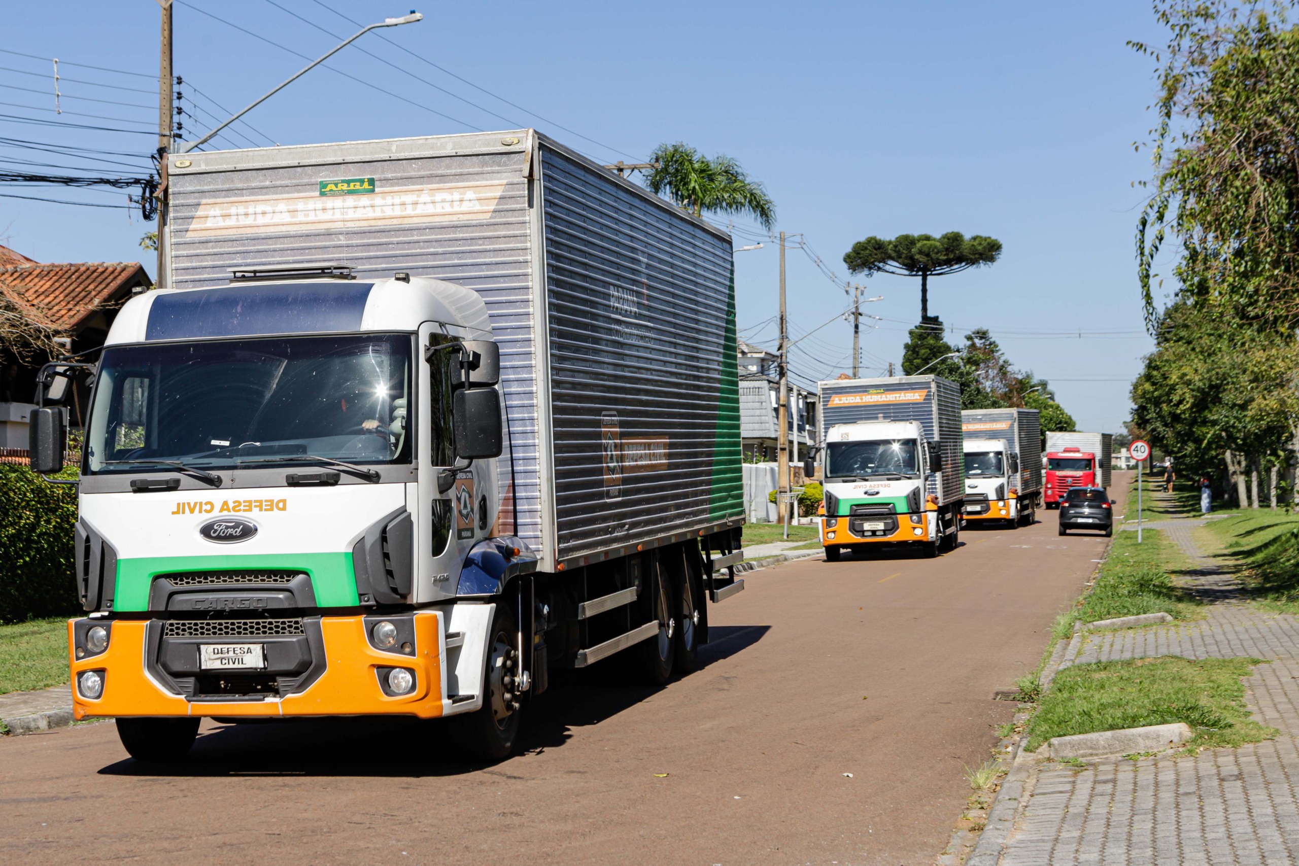 Curitiba, 06 de maio de 2024 - O Governo do Paraná, por meio da Defesa Civil, envia caminhões com donativos para as vítimas do Rio Grande do Sul.