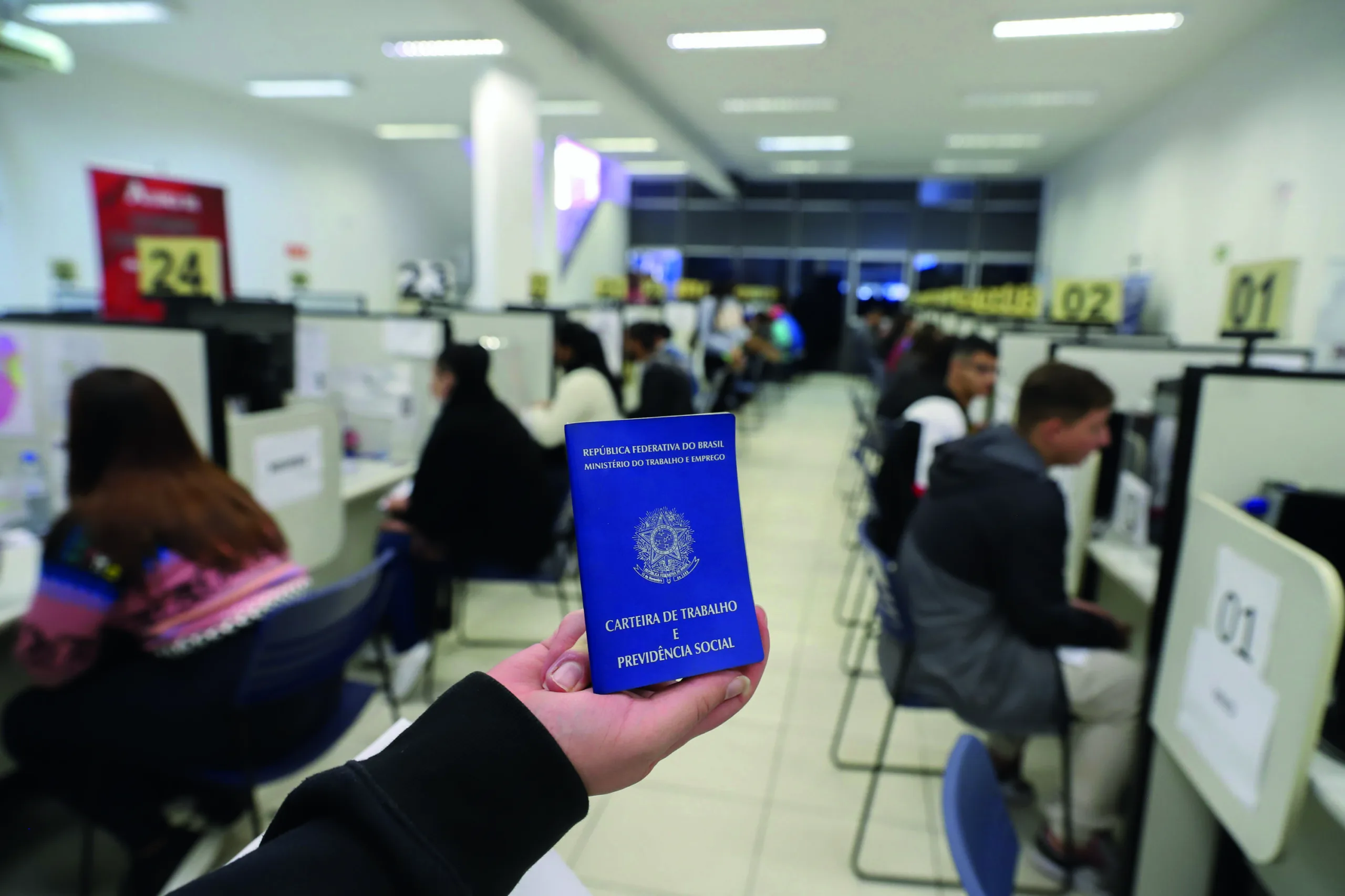 Os interessados devem buscar orientações entrando em contato com a unidade da Agência do Trabalhador de seu município. Foto: Geraldo Bubniak/AEN