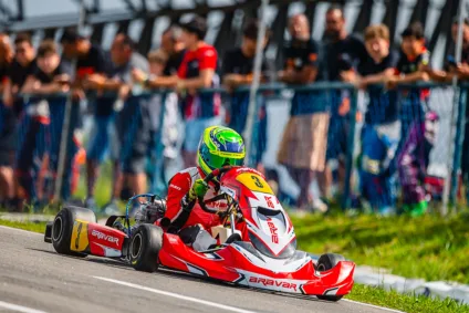 Firas Fahs fez a melhor volta na segunda classificatória e na Final da categoria Graduados na Copa Brasil de Kart. Crédito: Bruno Gorski/Divulgação