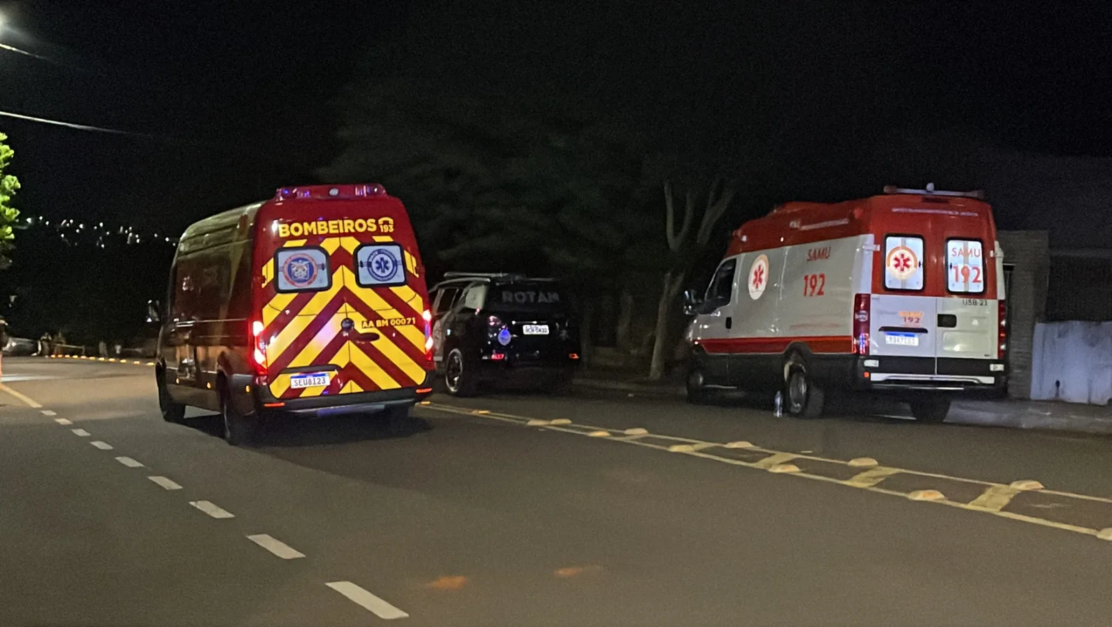 Negociadores do Batalhão de Operações Especiais (BOPE) chegaram ao local por volta das 21h e iniciaram diálogo com o sequestrador. Foto: Luiz Felipe Max/SOT