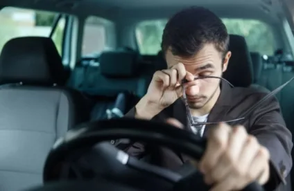 Pesquisas mostram que a sonolência ao volante é a terceira causa de acidentes e motoristas com apneia têm até sete vezes mais chances de se envolver em colisões
