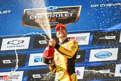 Bicampeão, Casagrande comemora a vitória no GP Chevrolet dos 50 anos do Autódromo de Goiânia, a 11ª de sua carreira na Stock Car