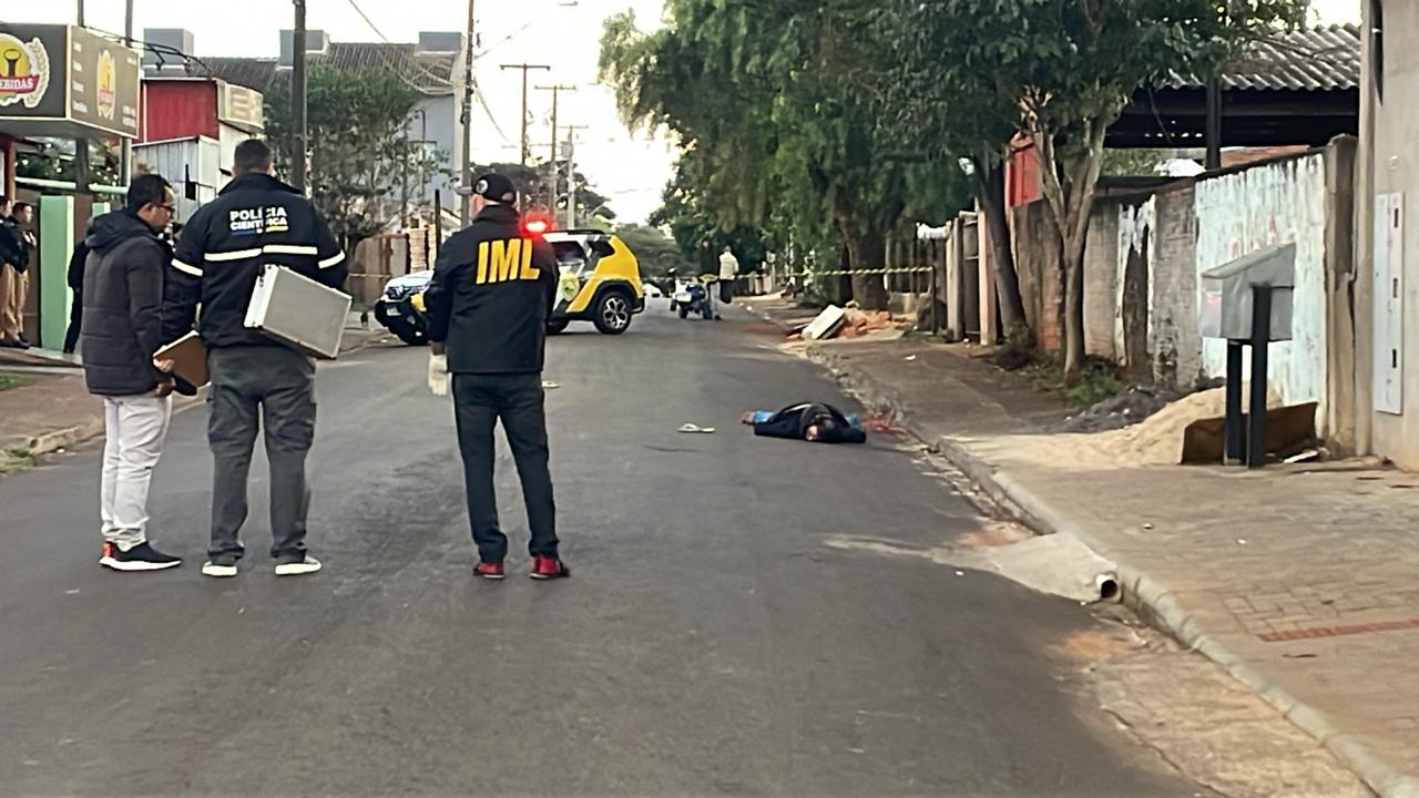 Homem é morto a tiros