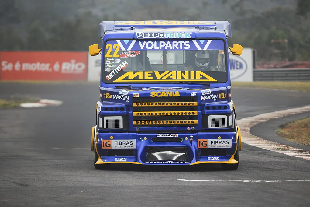 Márcio Rampon se mantém na liderança da categoria F-Truck na Fórmula Truck