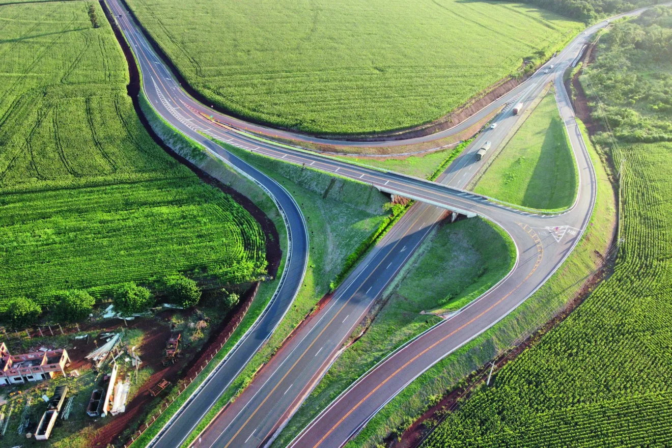 Obras modernizam rodovias e ampliam a infraestrutura