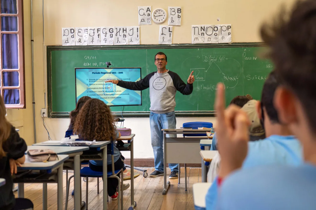 A prorrogação não altera o prazo estabelecido para o término do período de inscrições, bem como para o envio de documentação e títulos - Foto: Lucas Fermin/SEED A prorrogação não altera o prazo estabelecido para o término do período de inscrições, bem como para o envio de documentação e títulos - Foto: Lucas Fermin/SEED