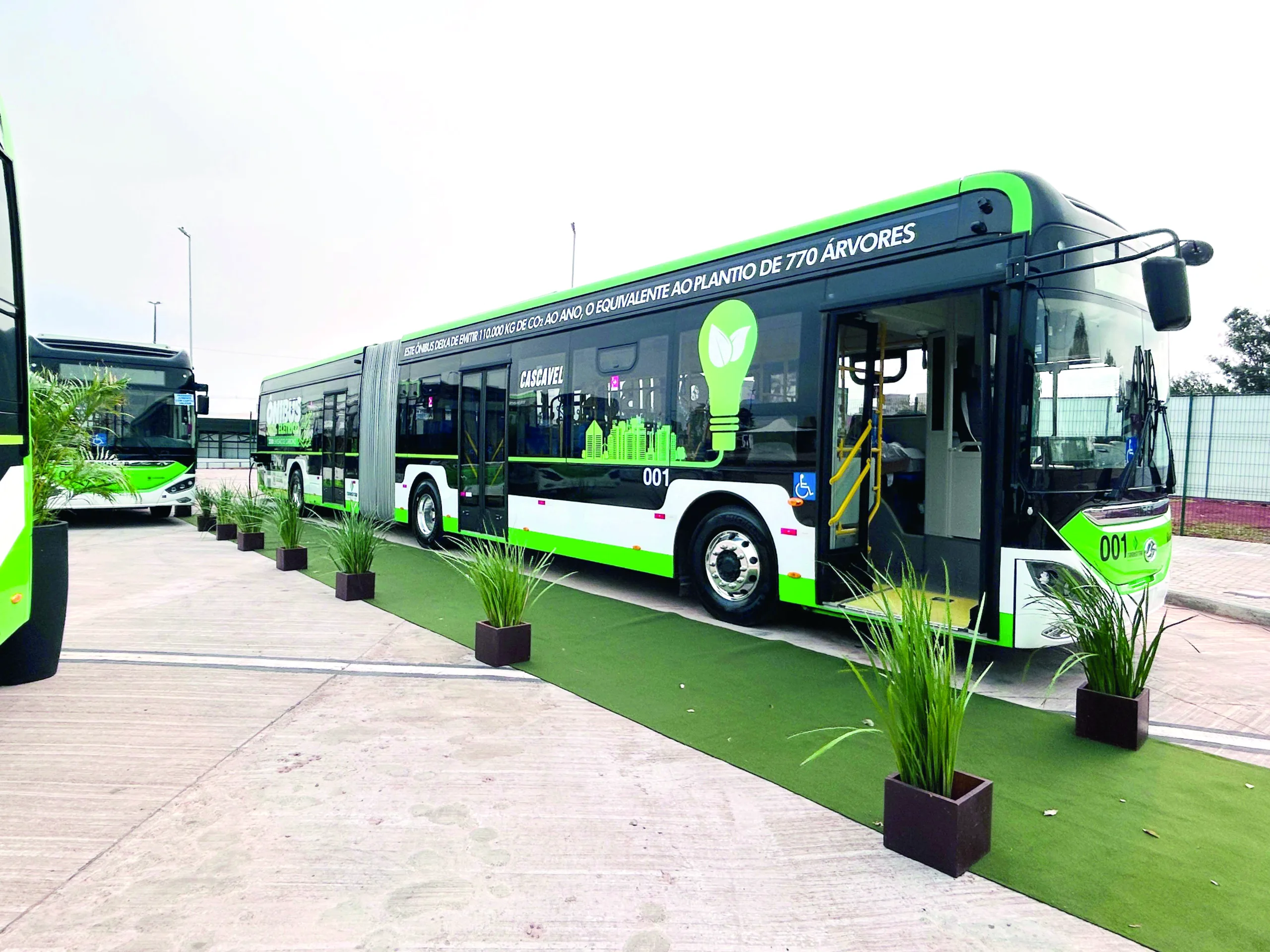 Ônibus elétricos reduzem os custos em 57% já nos primeiros vinte dias