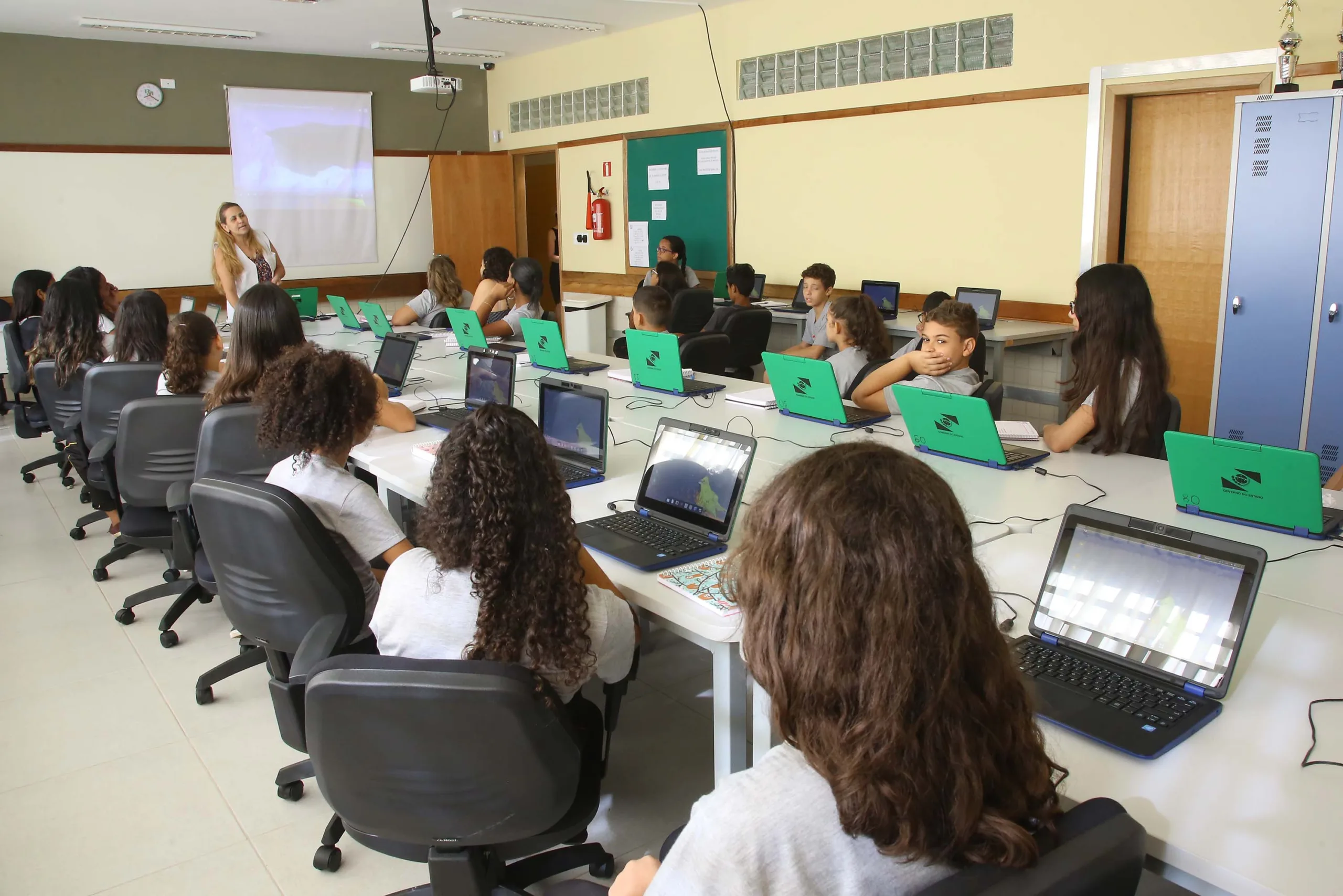 O Paraná tem a melhor educação do Brasil tanto no ensino médio quanto no ensino fundamental 
 - Foto: Jaelson Lucas/Arquivo AEN