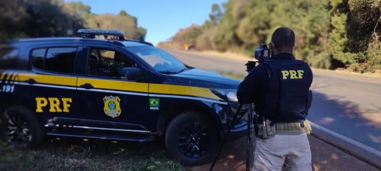 Velocidades altas estão sendo registradas diariamente nas rodovias federais - Foto: PRF