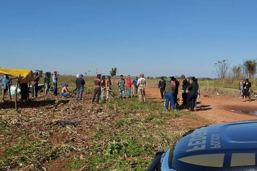 A PF enviou uma equipe à Fazenda Brilhante para iniciar as negociações para retirada pacífica das famílias invasoras