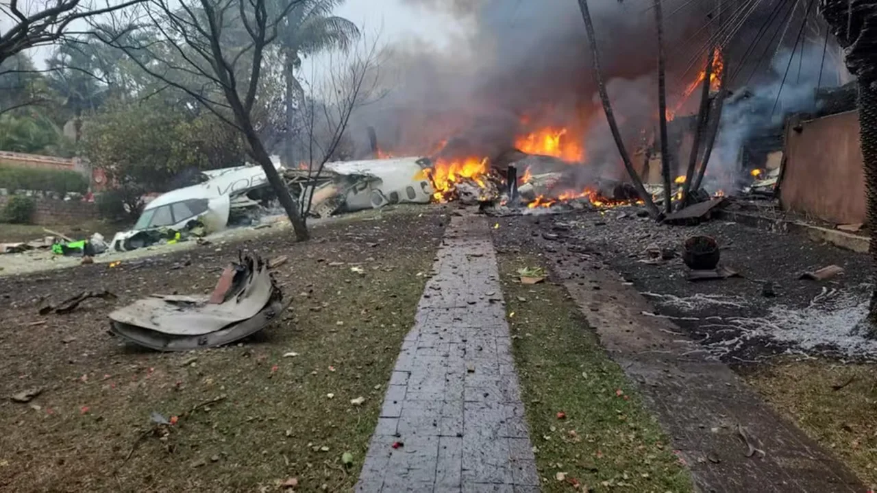 A aeronave, que saiu de Cascavel com destino a Guarulhos-SP, estava com 62 pessoas a bordo, sendo 58 passageiros e quatro tripulantes. Foto: Redes Sociais