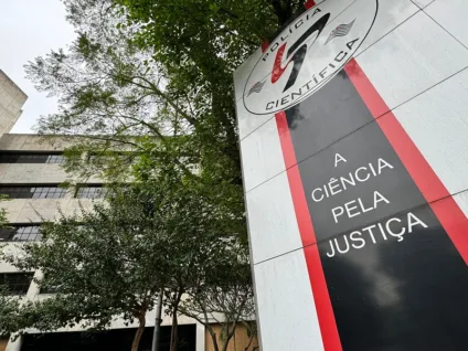Desde então, uma força-tarefa foi montada para agilizar o reconhecimento e a liberação dos corpos aos familiares Desde então, uma força-tarefa foi montada para agilizar o reconhecimento e a liberação dos corpos aos familiares