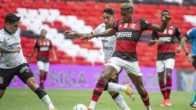 O clássico protagonizado pelas equipes é nada mais como nada menos que o confronto entre os times com as maiores torcidas do país - Foto: Alexandre Vidal  - Flamengo