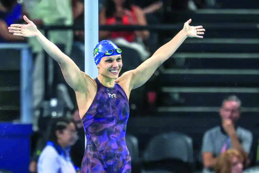 Com as três conquistas que já obteve em Paris, Carol alcançou seis medalhas douradas, ampliando a vantagem sobre a velocista mineira Ádria Santos - Foto: CPB