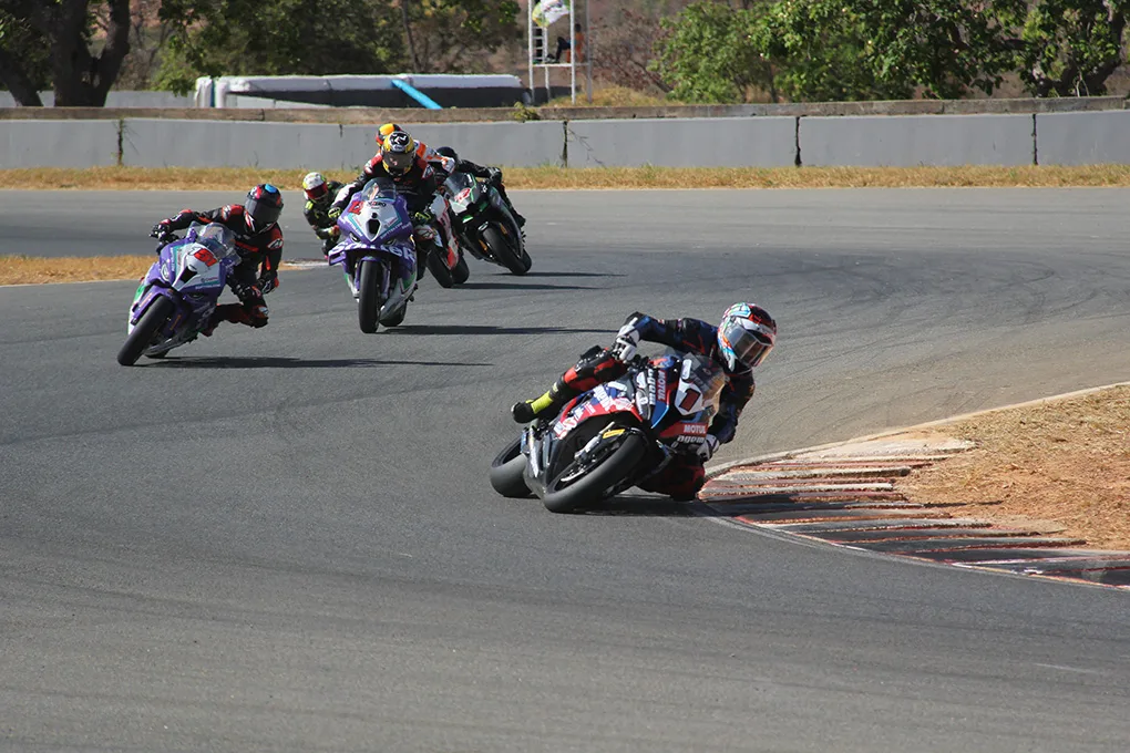 Ramiro Gandola manteve um ritmo forte em um dia quente no Circuito dos Cristais para conquistar a vitória na categoria GP1000. Foto: Divulgação