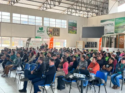 Projeto Coleta Mais, da Itaipu Binacional, é apresentado a 700 catadores de 50 cidades do Paraná