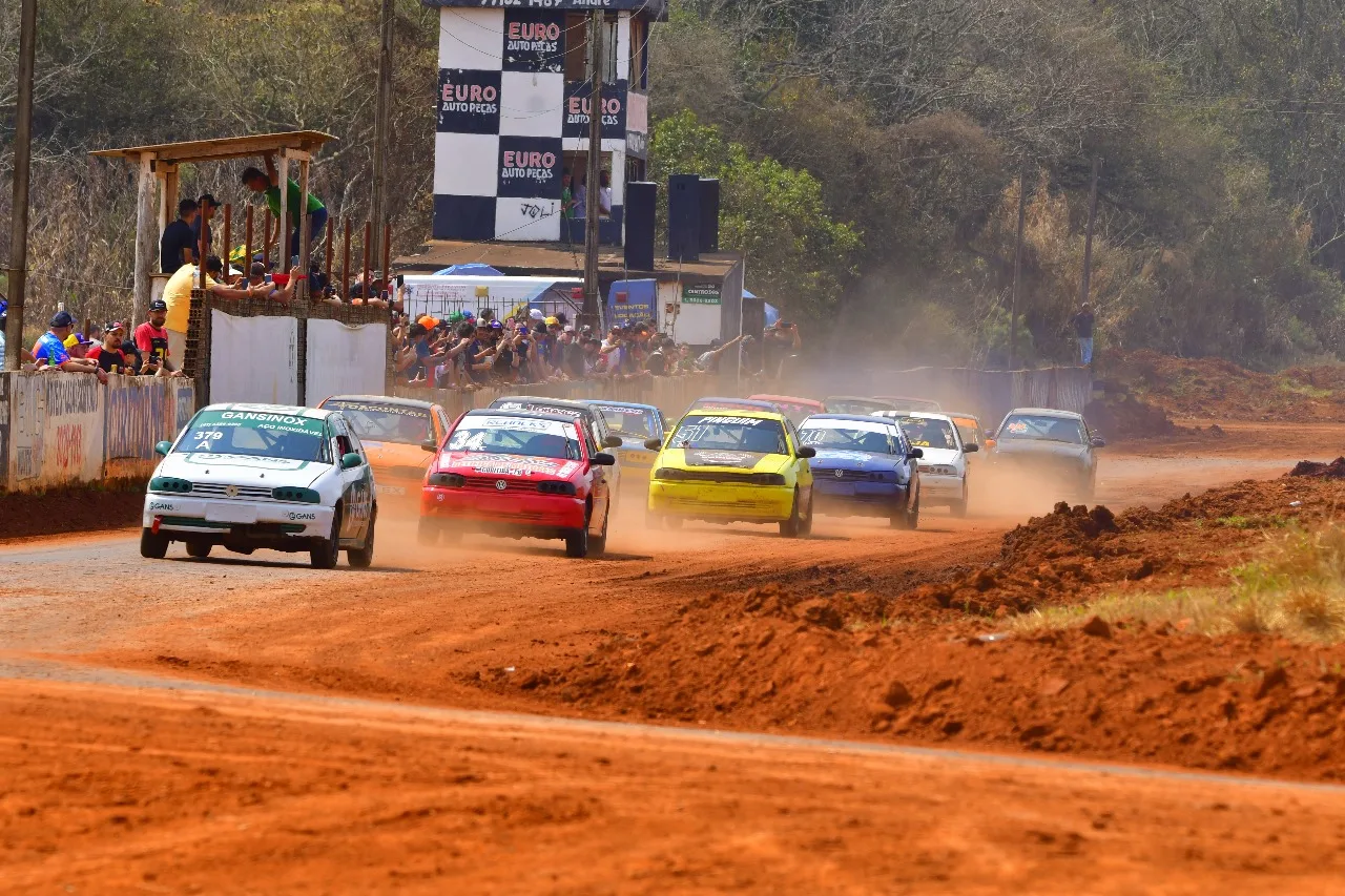 Telêmaco Borba recebe a segunda fase do Campeonato Paranaense de Velocidade na Terra. Confira a programação completa do evento - Foto: Victor Lara/Divulgação