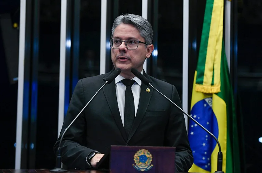 O senador Alessandro Vieira (MDB-SE) vai protocolar um requerimento para instalação de uma CPI. Foto: Agência Senado