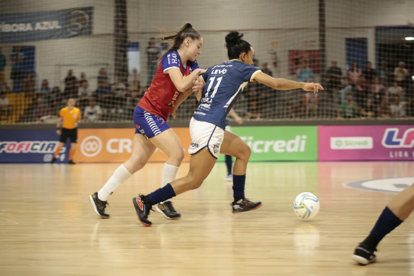 Stein venceu o Barateiro e amanhã volta a jogar na Neva - Foto: Assessoria Stein Stein venceu o Barateiro e amanhã volta a jogar na Neva - Foto: Assessoria Stein