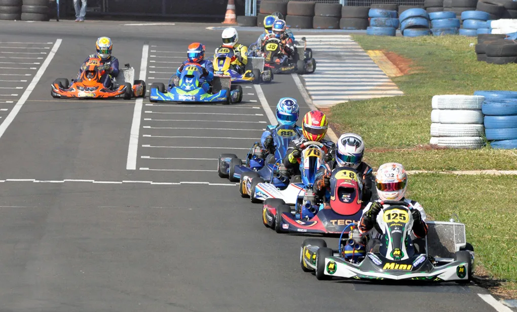 A final do Paranaense Light neste sábado é uma avant premier do Paranaense/Open e do Brasileiro de Kart em Londrina. Foto: Daniel Procópio/Divulgação