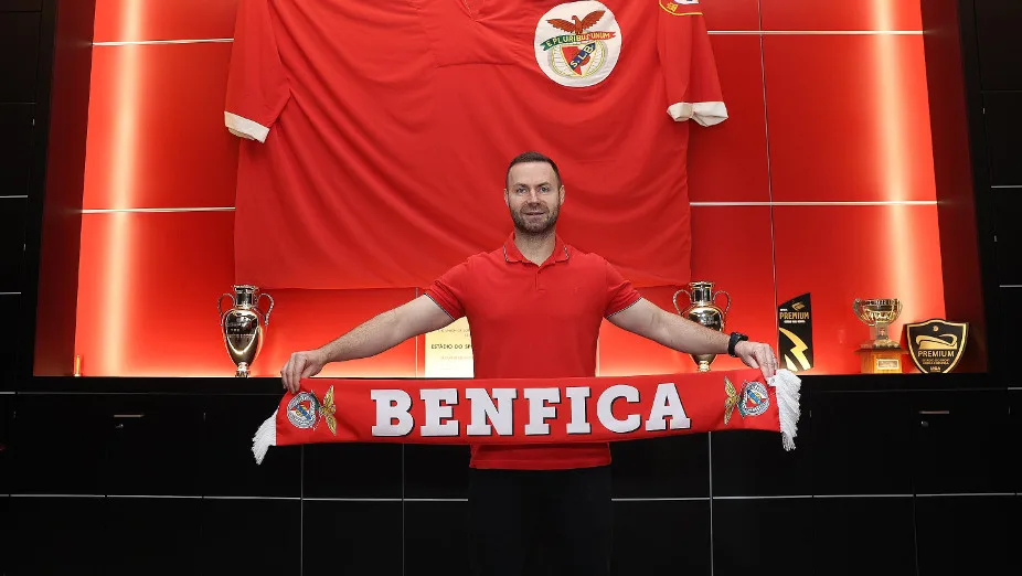 Conheça Cassiano Klein, o renomado treinador de futsal que agora comanda a equipe masculina do Benfica de Portugal - Fotos: Francisco Paraíso e Isabel Cutileiro / SL Benfica
