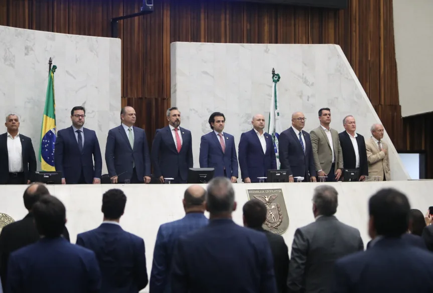 Durante a sessão solene, que aconteceu no Plenário da Assembleia Legislativa, a entidade recebeu uma Menção Honrosa em reconhecimento a sua importante história - Foto: Orlando Kissner/Alep