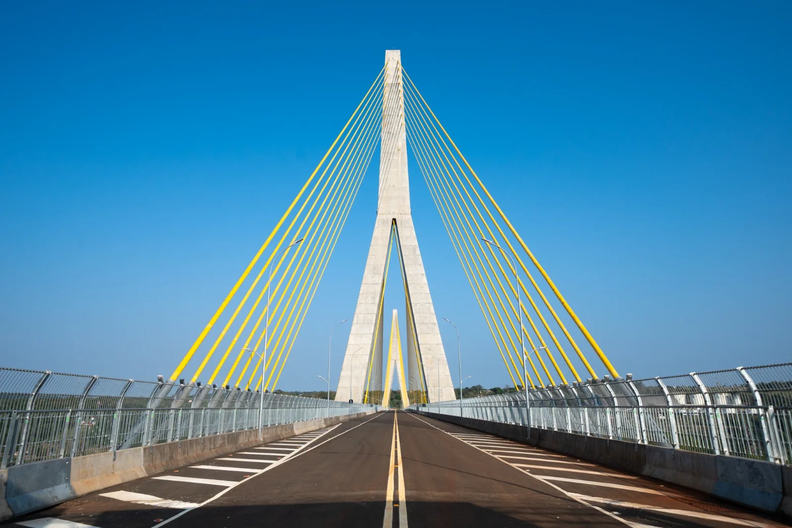 Saiba mais sobre a Ponte da Integração que liga Foz do Iguaçu a Presidente Franco. Conheça as obras de acesso e infraestrutura alfandegária - Foto: Itaipu