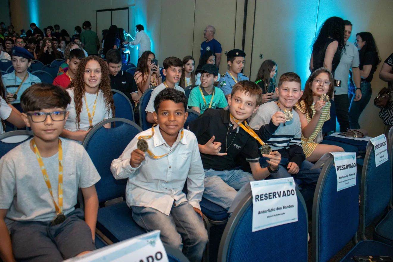 Encontro que acontece em Foz do Iguaçu reúne 252 finalistas da Olimpíadas de Matemática das Escolas do Paraná, que agora seguem para a OBM - Foto: Silvio Turra/Seed-Pr Encontro que acontece em Foz do Iguaçu reúne 252 finalistas da Olimpíadas de Matemática das Escolas do Paraná, que agora seguem para a OBM - Foto: Silvio Turra/Seed-Pr