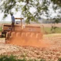 Saiba como o Programa Desenrola Rural beneficia a regularização de dívidas e o acesso ao crédito rural para agricultores - Foto: AEN