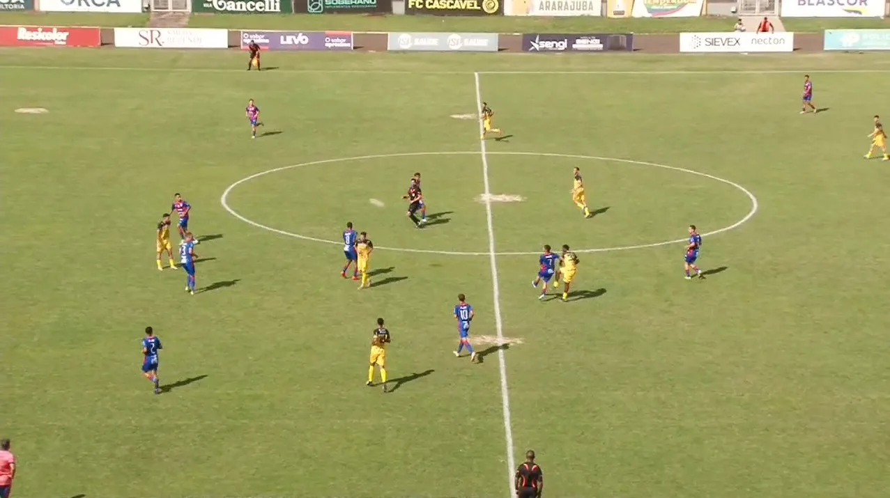 Golaço! Atleta sub-20 do FC Cascavel faz "o gol que Pelé não fez"