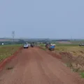 Confronto aconteceu no momento em que os agricultores deslocavam máquinas e implementos para preparação da área para plantio. Foto: Reprodução/Redes Sociais
