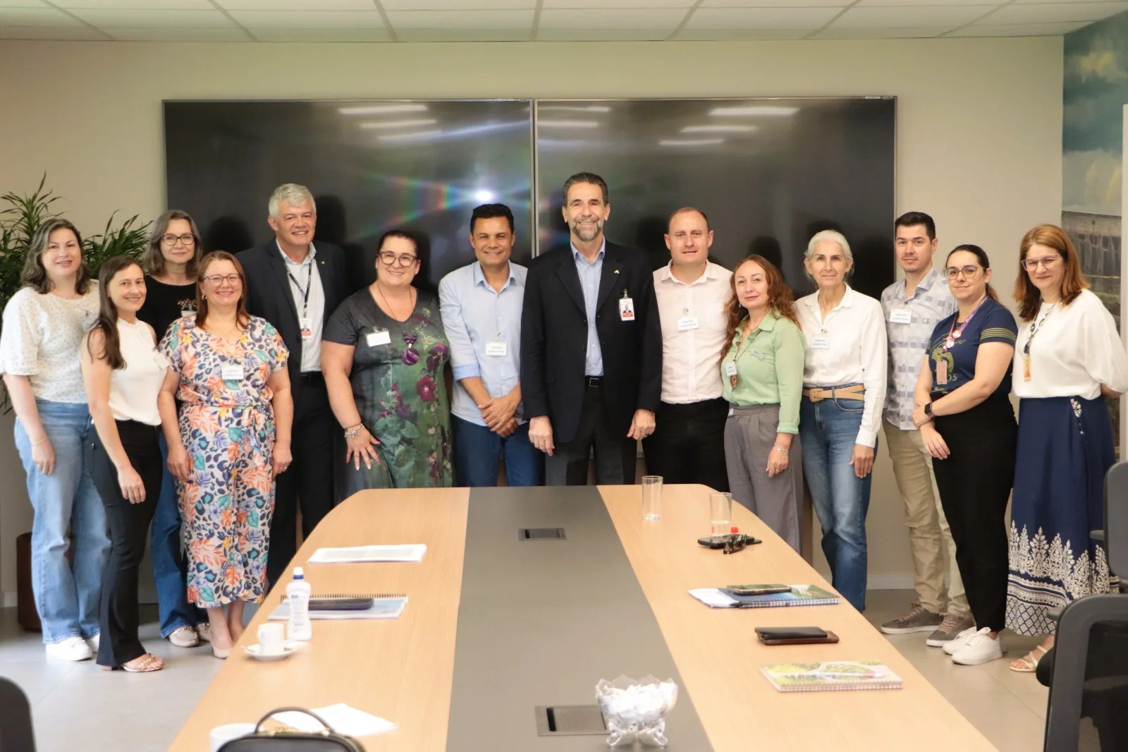 Itaipu Binacional renova convênio para fortalecer educação básica nos municípios lindeiros ao lago de Itaipu - Foto: Conselho dos Municípios Lindeiros/Divulgação