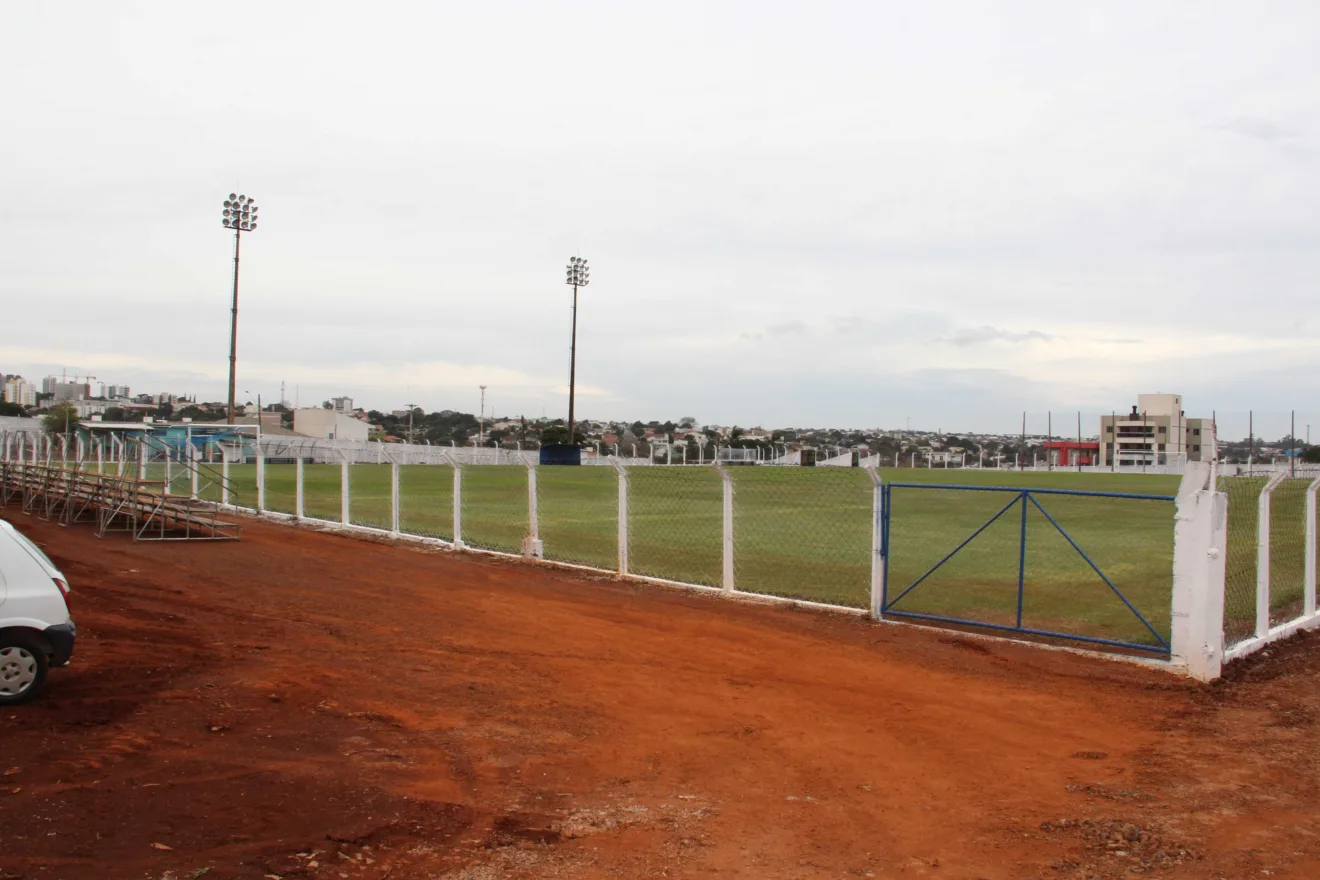 Um dos terrenos é o Estádio Ninho da Cobra. Foto: Arquivo/O Paraná