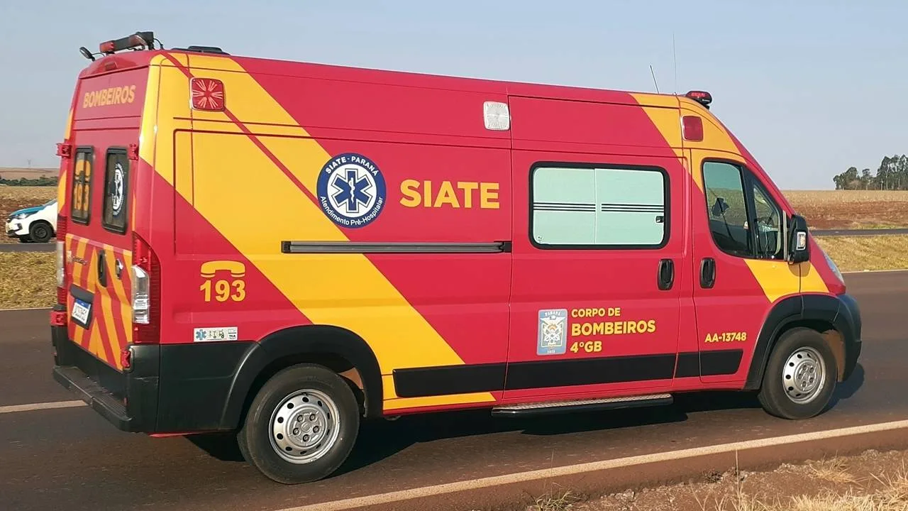 Acidente na rodovia BR-369 em Cascavel deixa três pessoas feridas após colisão frontal entre um Volkswagen CrossFox e um Chevrolet Equinox - Foto: SOT