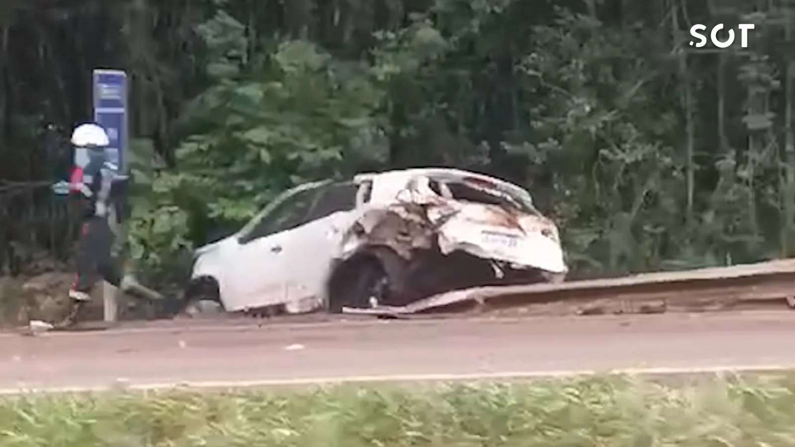 Acidente trágico na BR 163: batida frontal entre carro e carreta resulta na morte de uma mulher. Saiba mais - Foto: SOT