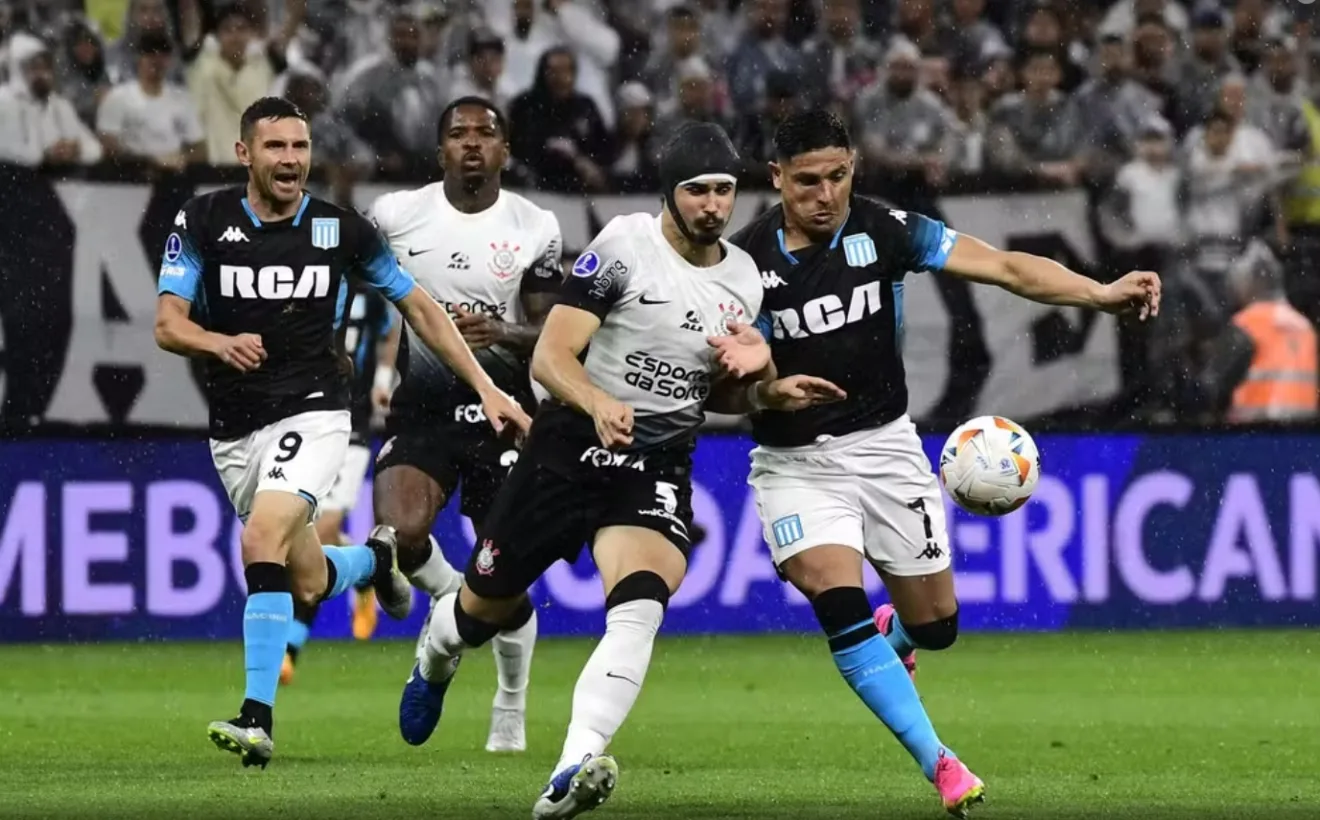 Em igualdade, Racing e Timão decidem passagem para a final - Foto: Marcos Ribolli Em igualdade, Racing e Timão decidem passagem para a final - Foto: Marcos Ribolli