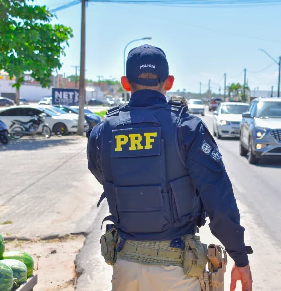 Em todo Brasil, policiais vão priorizar a fluidez do trânsito nas rodovias e o ir e vir dos eleitores - Foto: PRF