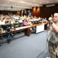 Não seja vítima de golpes no Brasil. Aprenda a se proteger com as dicas importantes oferecidas na palestra da Assembleia Legislativa do Paraná, especialmente para idosos - Foto: Orlando Kissner/Alep