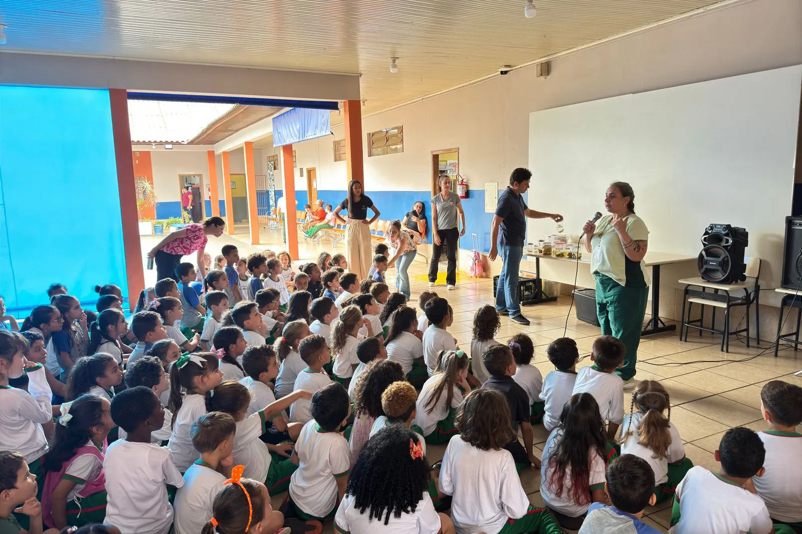 Conscientização sobre os riscos de intoxicação em crianças: Programa Saúde na Escola promove ações educativas para prevenir acidentes - Foto:  SESA