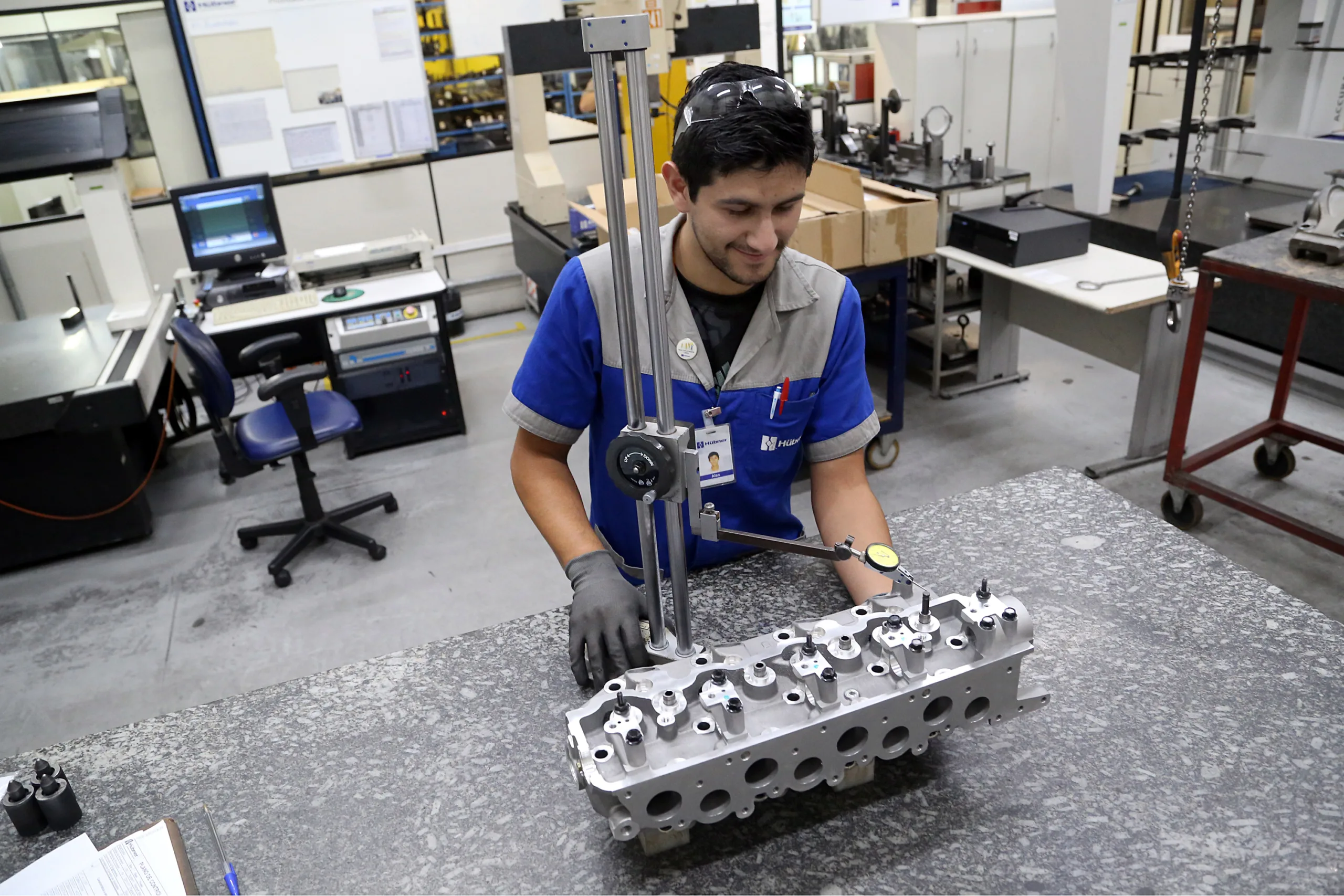 Paraná lidera o ranking nacional de contratações para jovens. Saiba mais sobre as oportunidades de emprego com carteira assinada no Estado - Foto Gilson Abreu