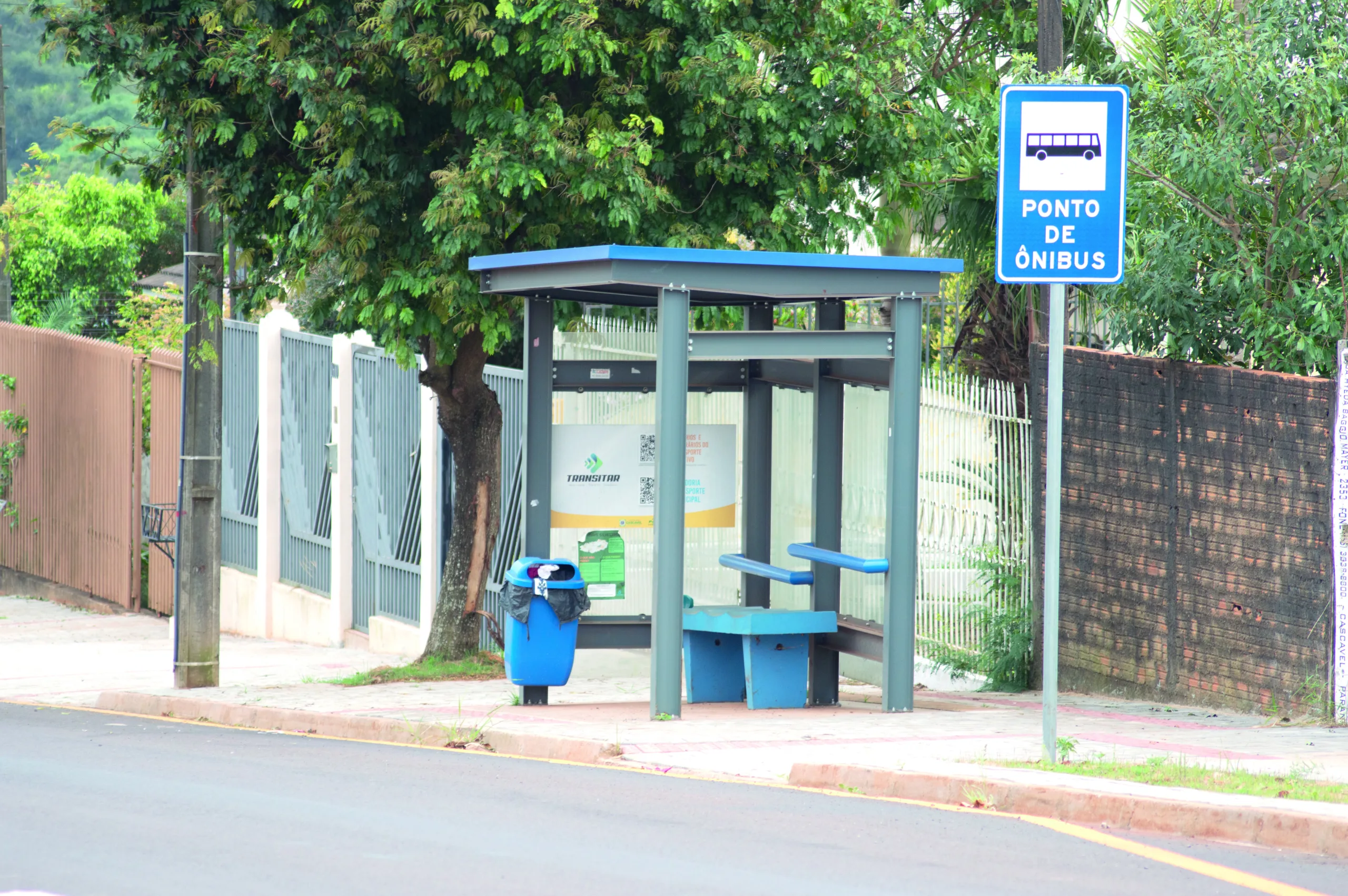 Abrigos de ônibus: Após 16 prorrogações, contrato será rescindido