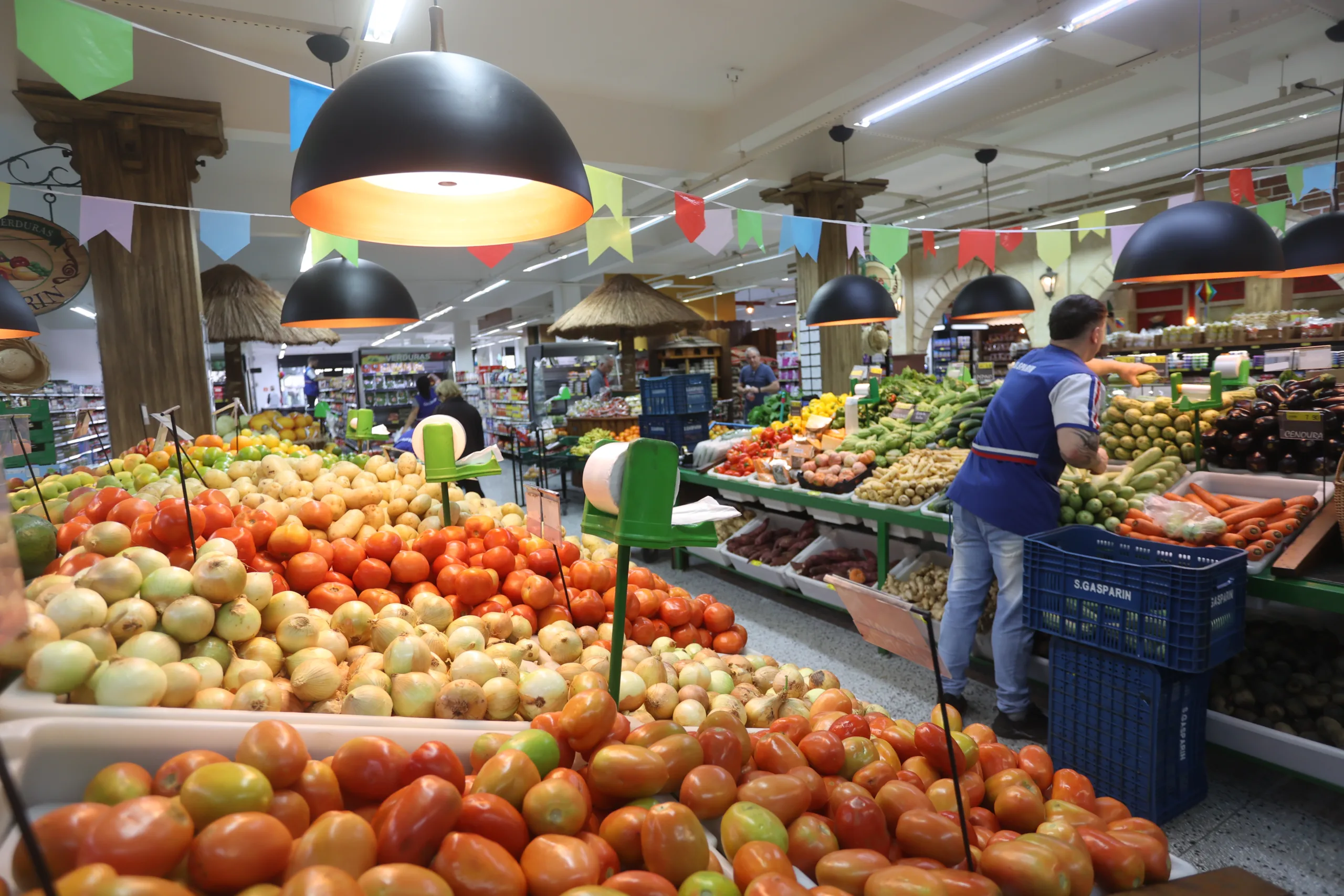 Confira o relatório do IPR-Alimentos e Bebidas do Paraná com os aumentos nos preços de alimentos e as cidades com maior variação - Foto: Gilson Abreu/AEN