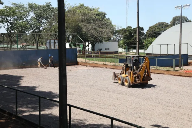 Reforma e ampliação das quadras de tênis em Cascavel: saiba mais sobre a obra que irá beneficiar a comunidade esportiva - Foto: Secom