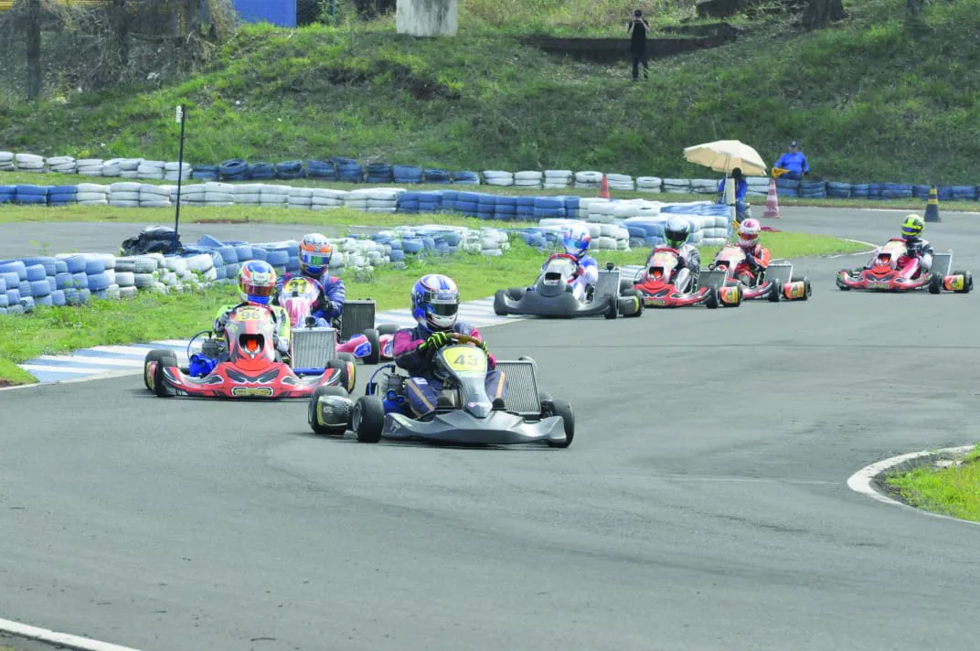 Paranaense de Kart terá as provas finais neste sábado